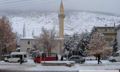 Olur İlçesi’ne İlk Kar Yağıyor